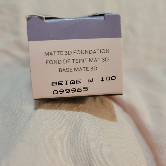 NIB Mary Kay TimeWise matte 3D foundation - Picture 5 of 5